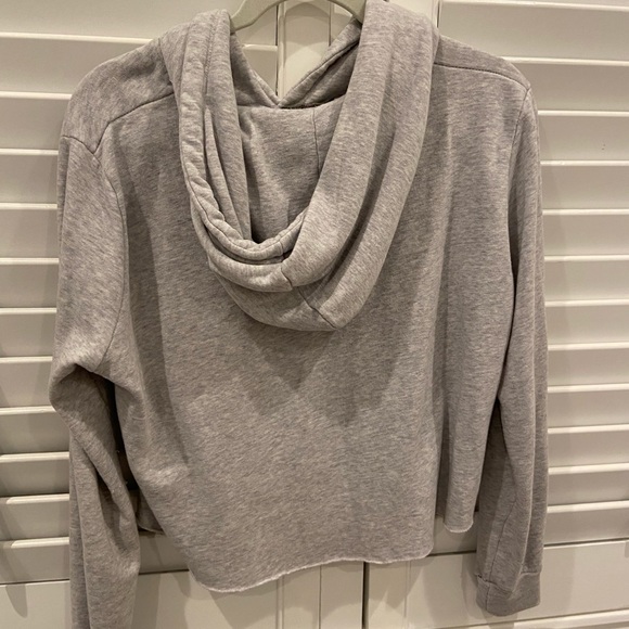 Brandy Melville Grey Cropped Hoodie - Picture 2 of 3